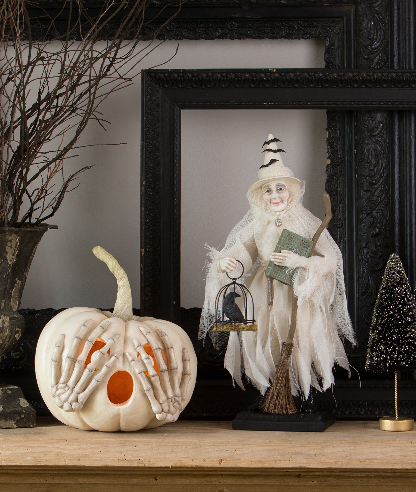 2024 Trending Halloween Decor - Neutral Decorations - Warm Whites