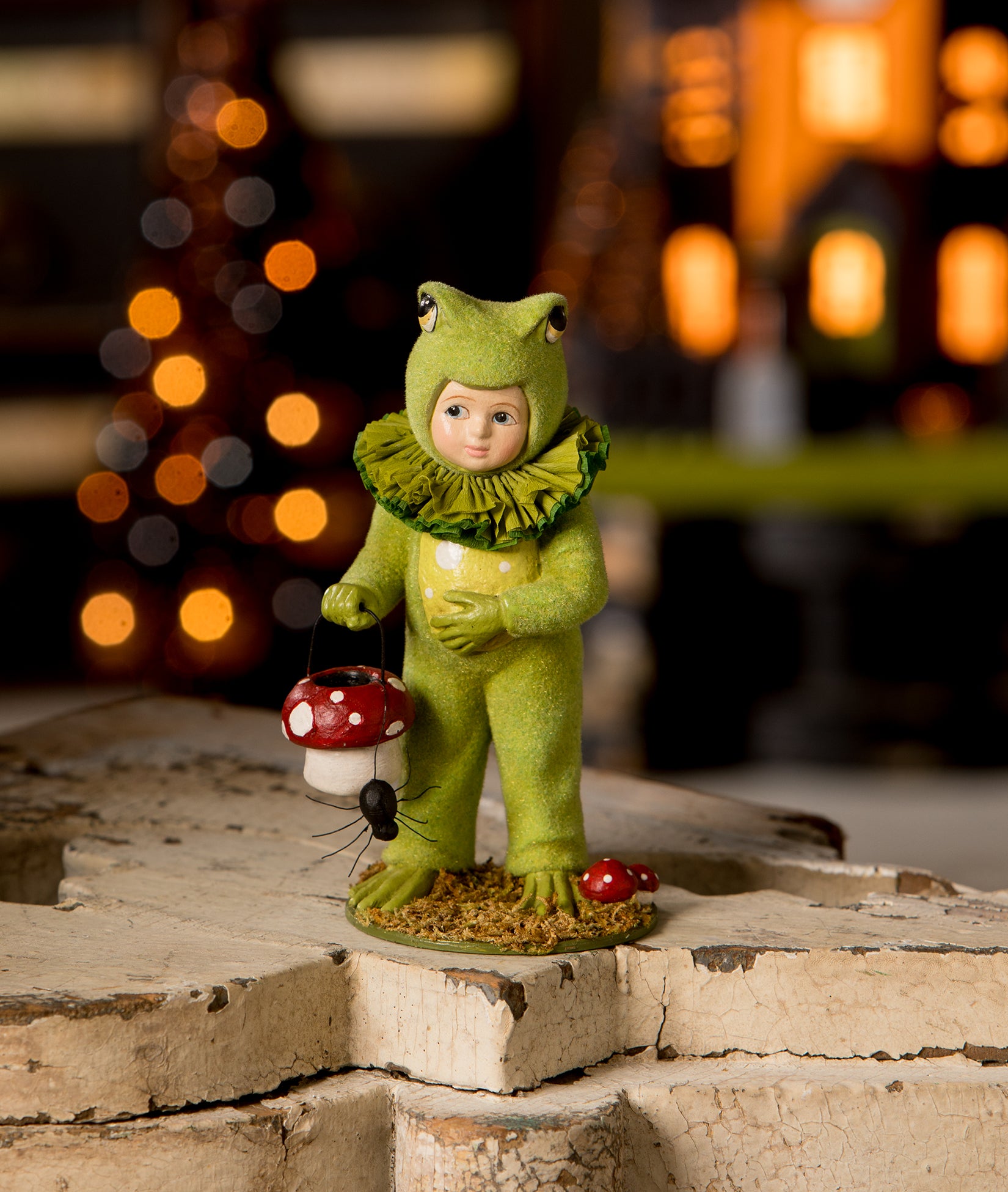 Bethany Lowe Dressed Up Ollie Frog Figurine