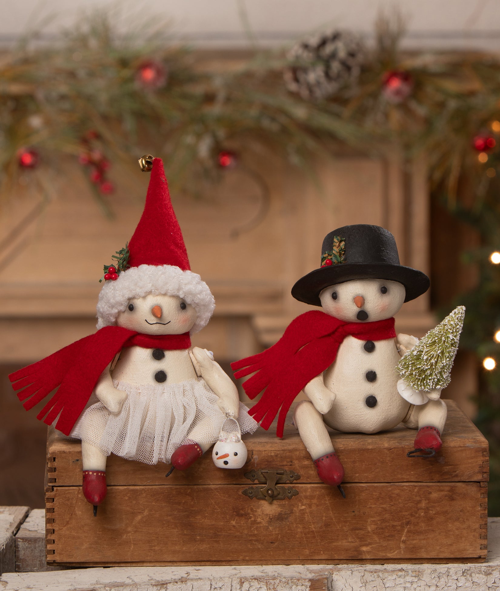 Robin Seeber Bing & Rosemary Flake Snomwan dolls dressed up for the holidays.