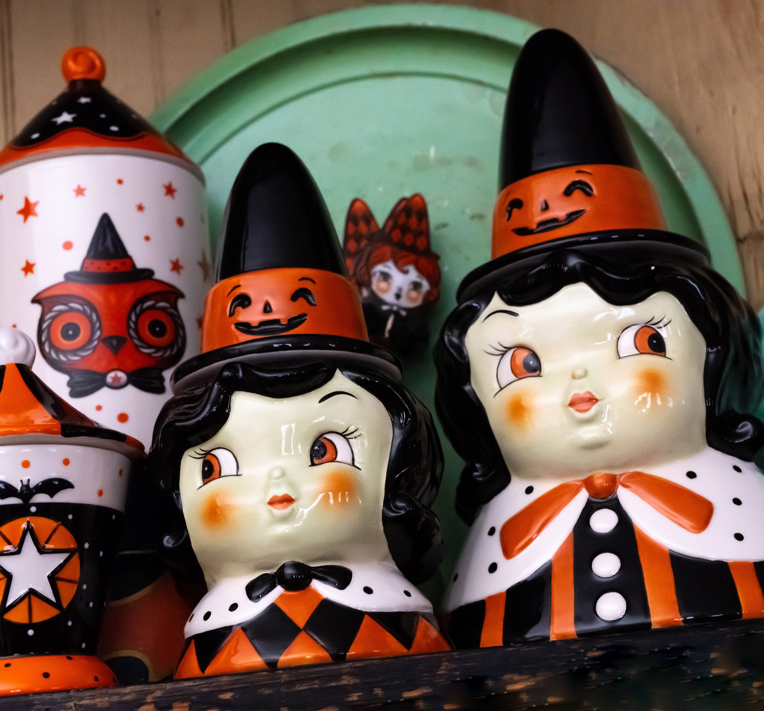 Johanna Parker Witches - Halloween Hutch Decorating Ideas