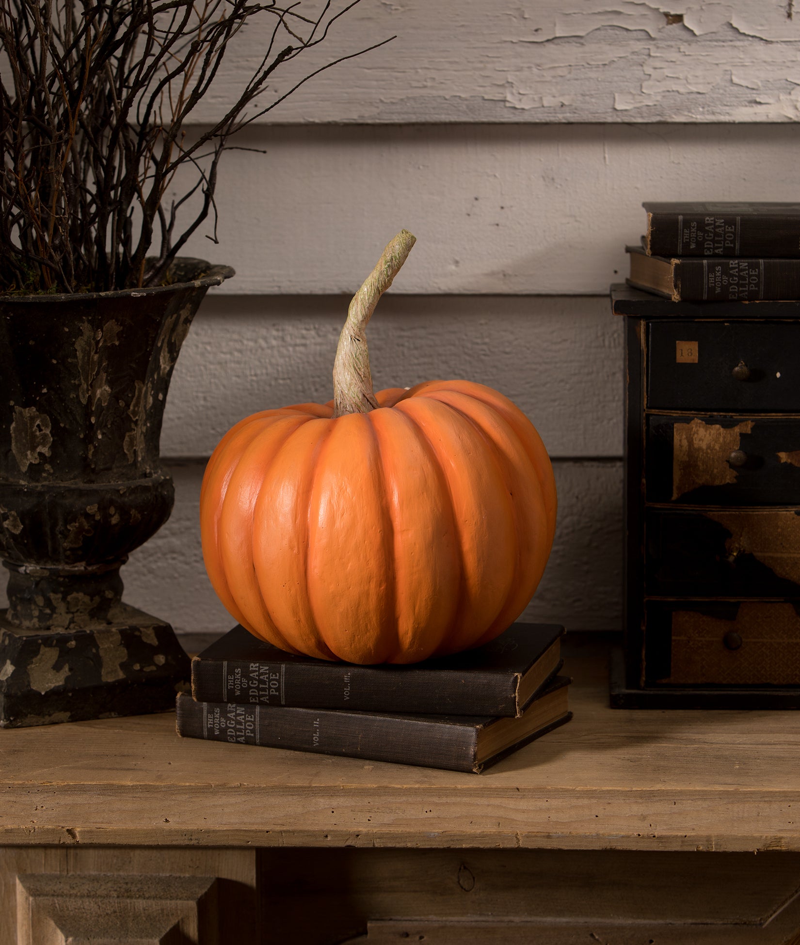 Peek-A-Boo Pumpkin by Bethany Lowe shown backside