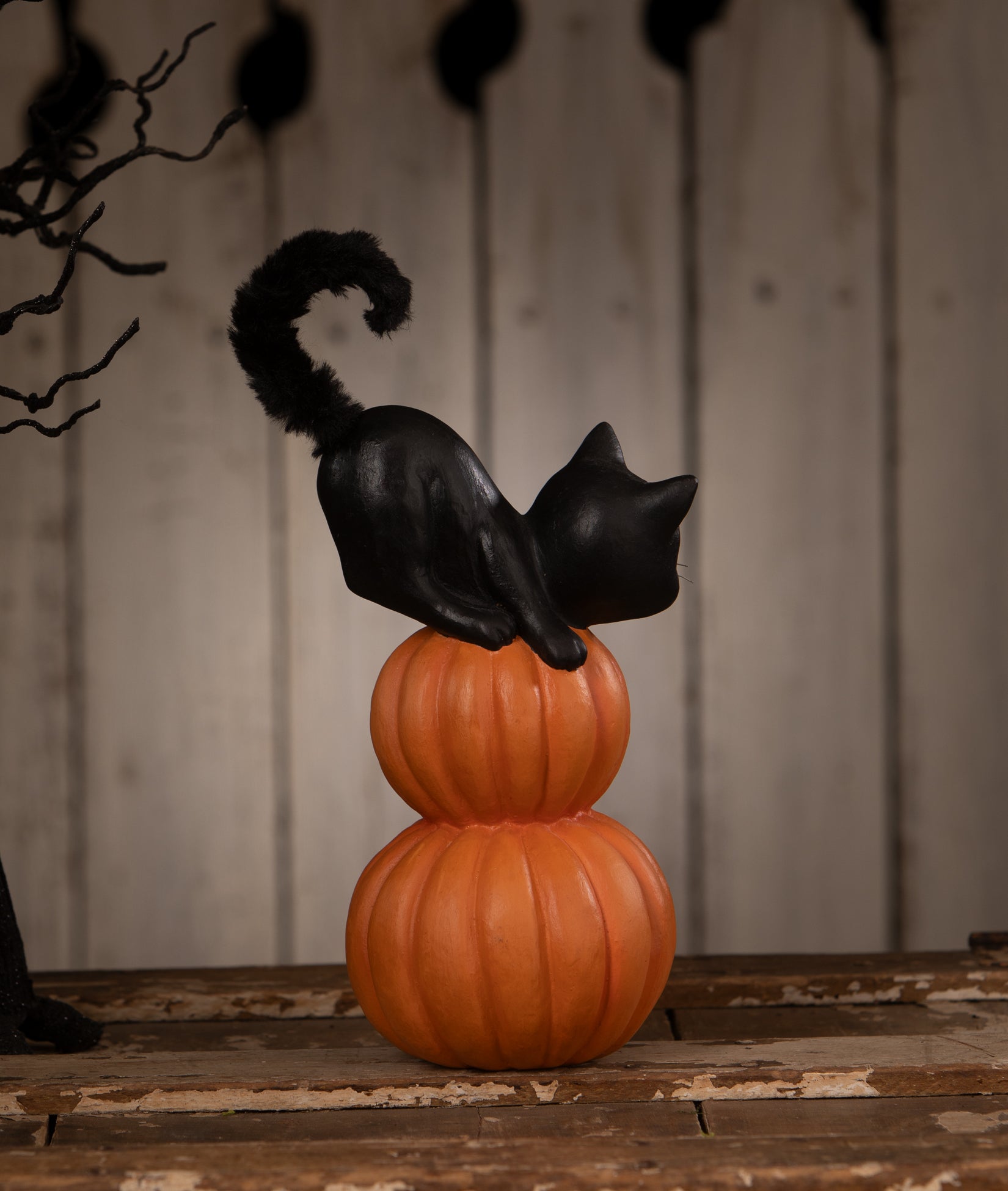 Retro Halloween Decorations, Pumpkin Stack Black Cat shown backside.