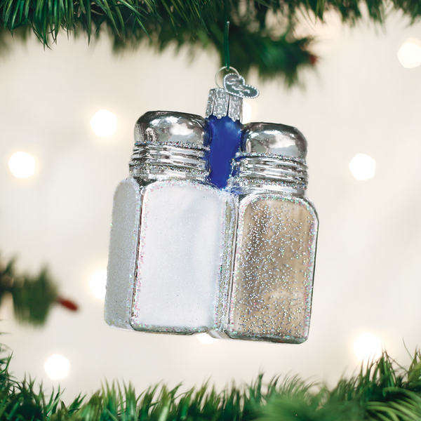 Christmas Salt and Pepper Shaker DIY Ornaments for Craftathon