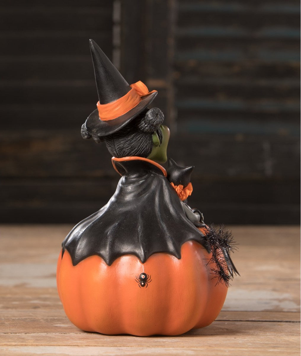 Wicked Wilma with Kitty, Witch in Pumpkin