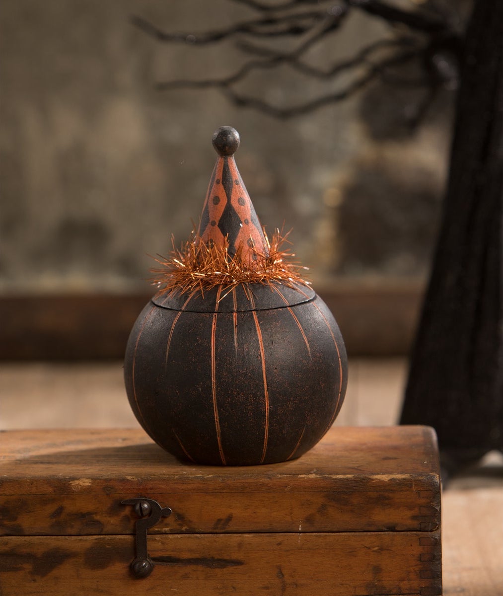 Johanna Parker Jackie Black-O-Ween Pumpkin, Backside