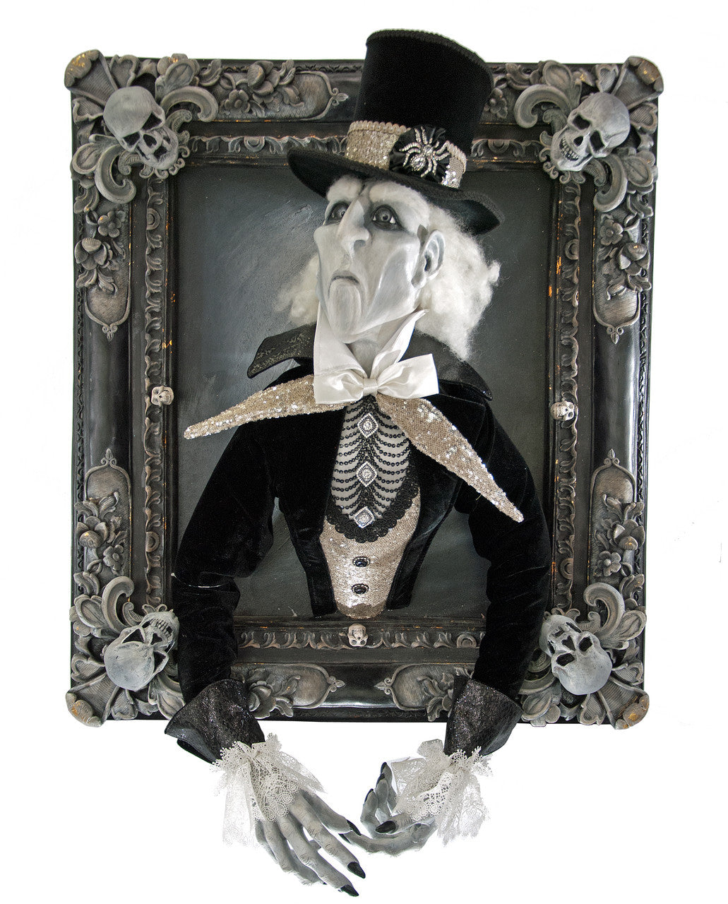 Lord Blackmoore in Frame Halloween Prop