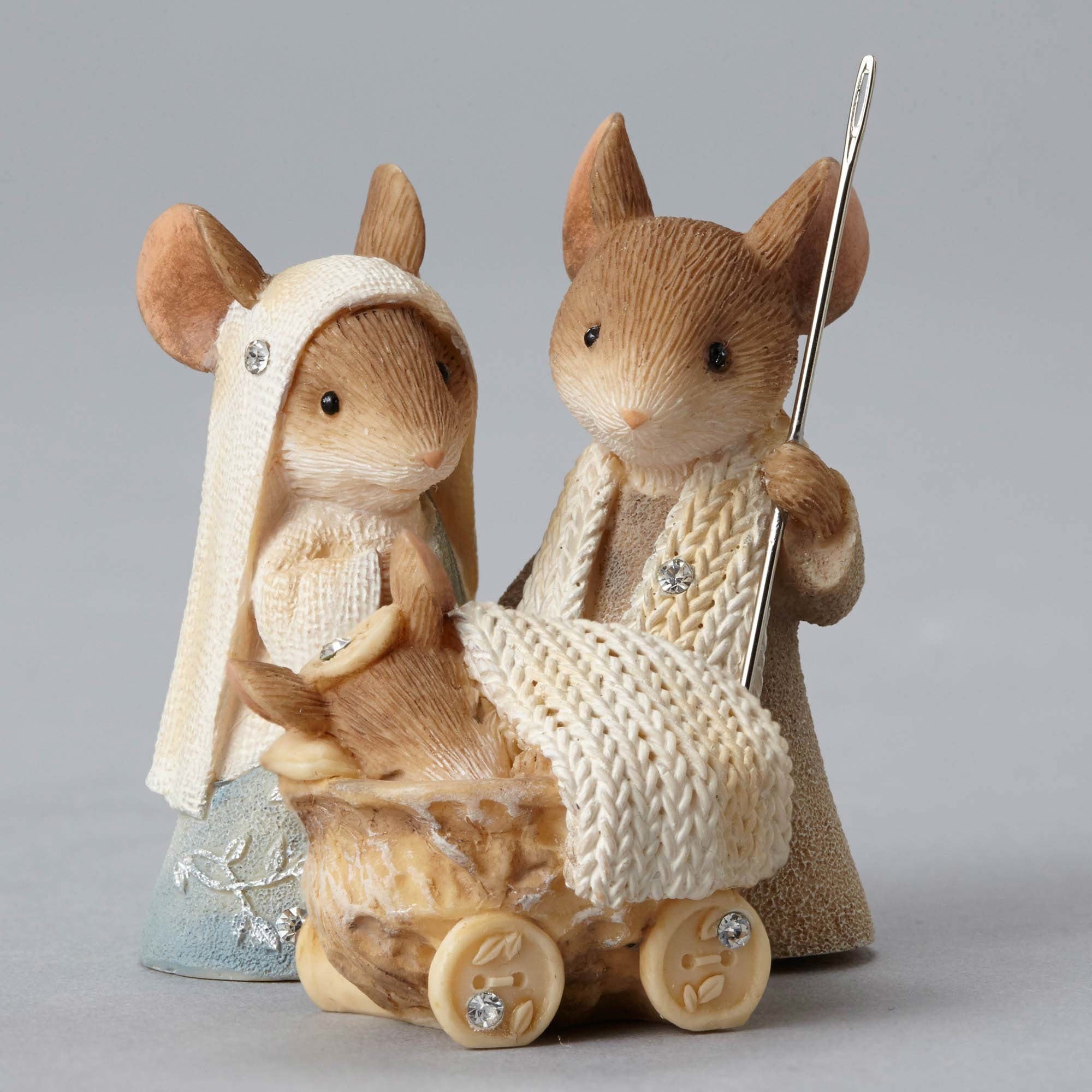 Nativity Pageant Mice by Heart of Christmas