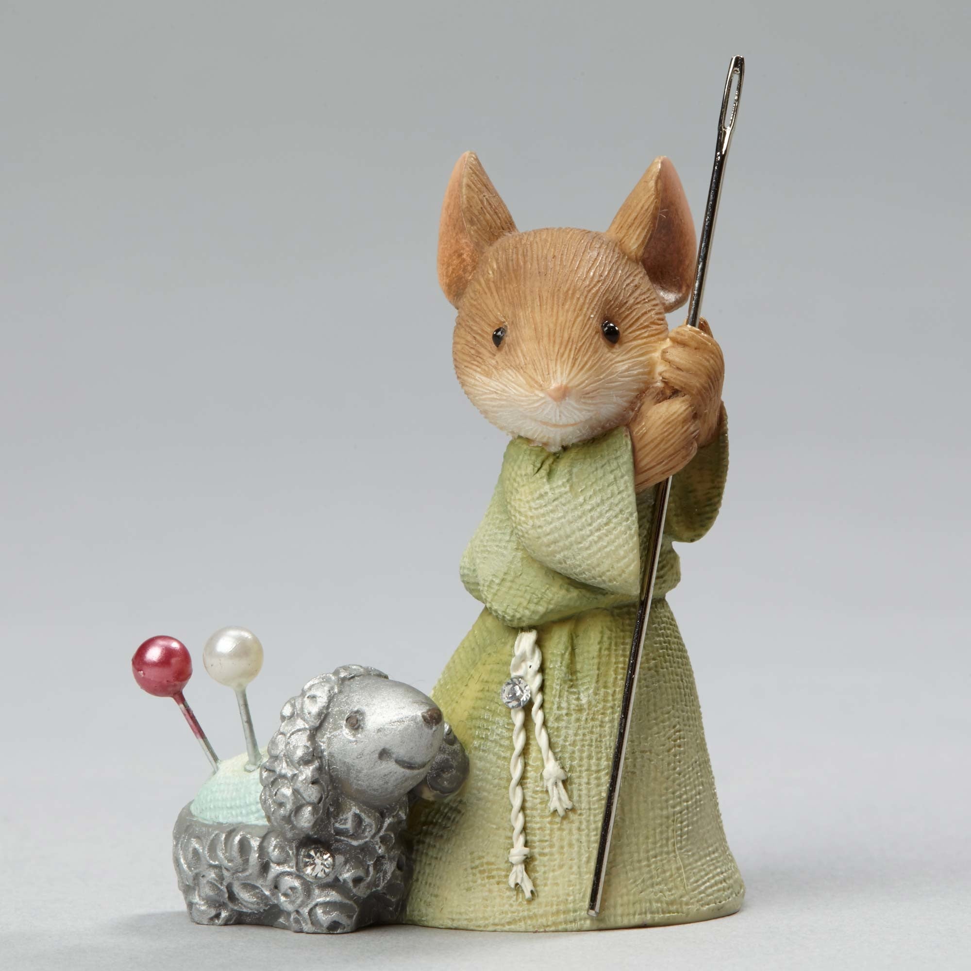 Heart of Christmas Shepherd Mouse with Lamb