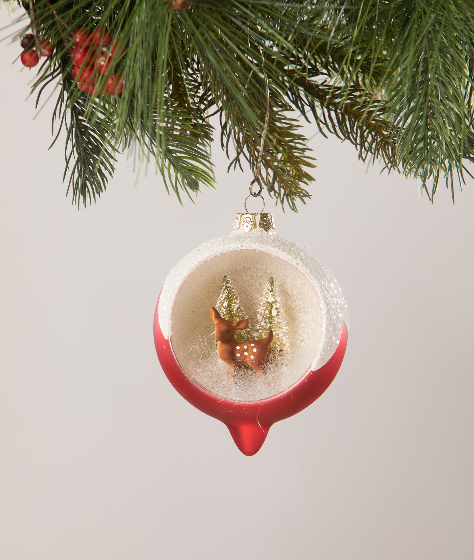Retro Deer Indent Ornament by Bethany Lowe
