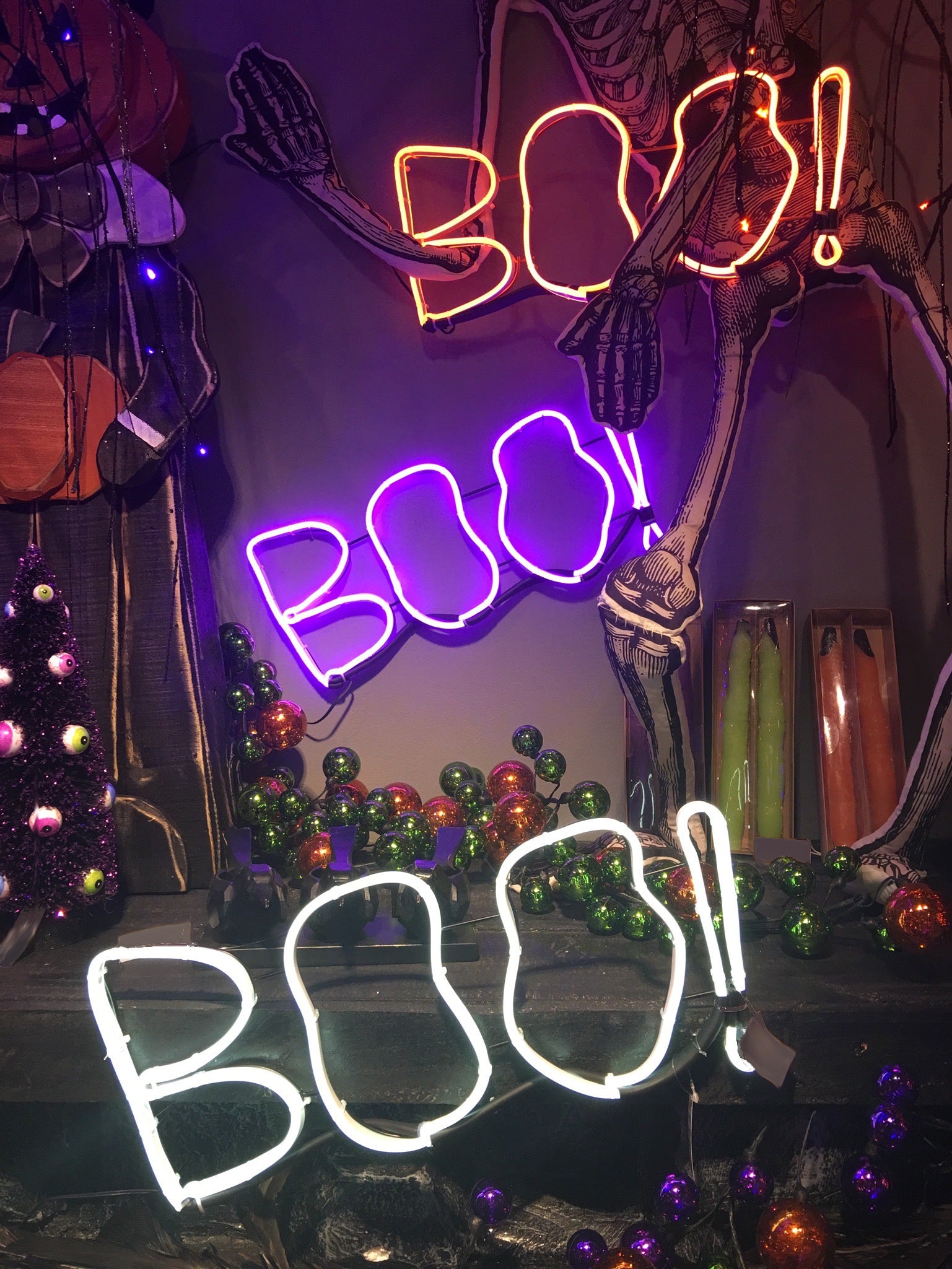 BOO LED "Neon Look" Sign - Halloween Lights