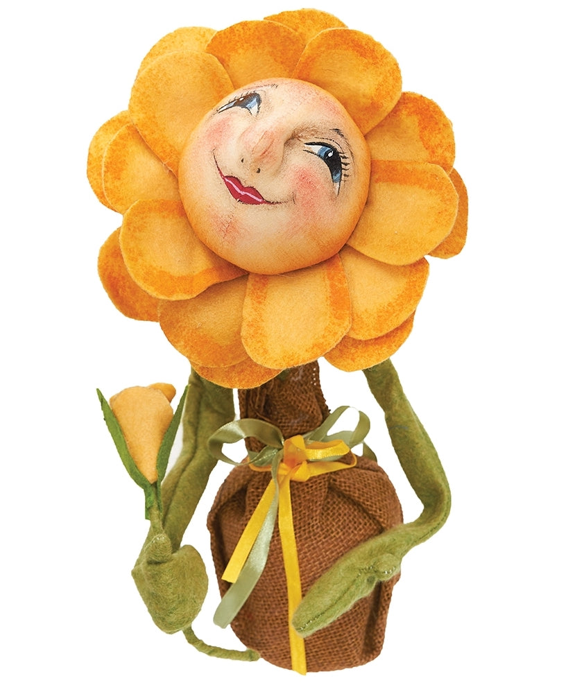 Blooming Flower Dolls | Joe Spencer Spring Dolls - TheHolidayBarn.com Blooming Flower Dolls | Joe Spencer Spring Dolls - TheHolidayBarn.com