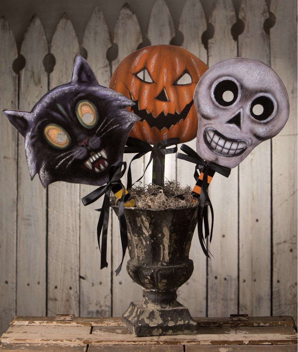 Scaredy Cat, Jack O' Lantern, & Skull Mask Halloween Decorations