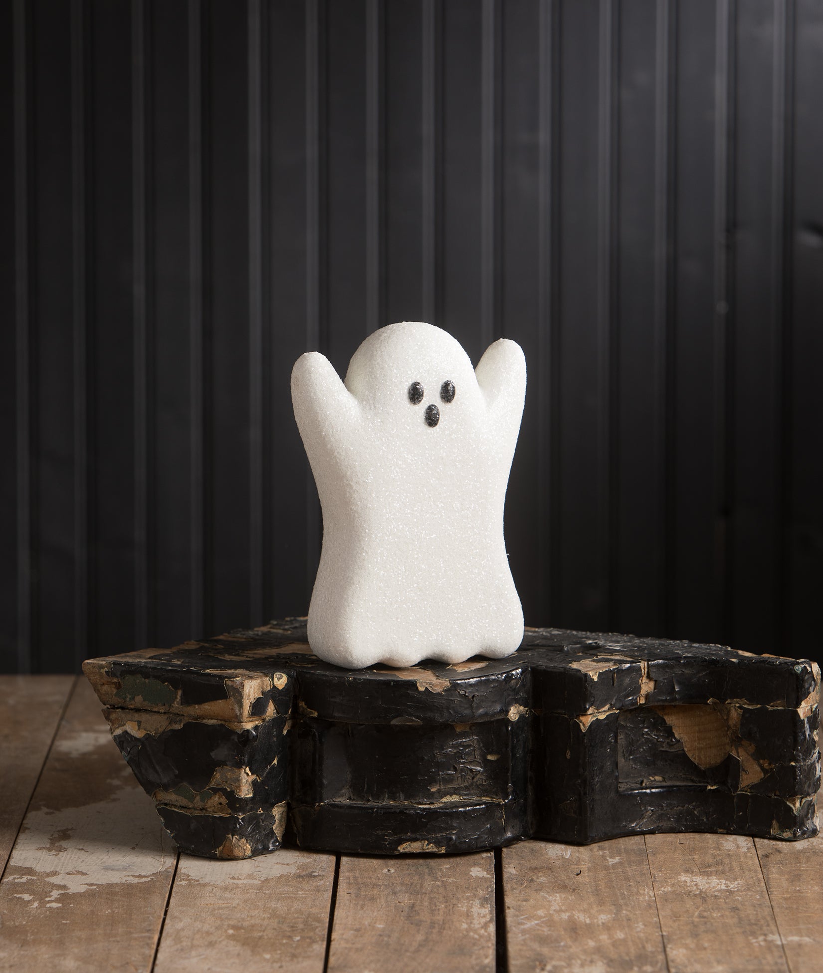 Ghost Peep Figurine
