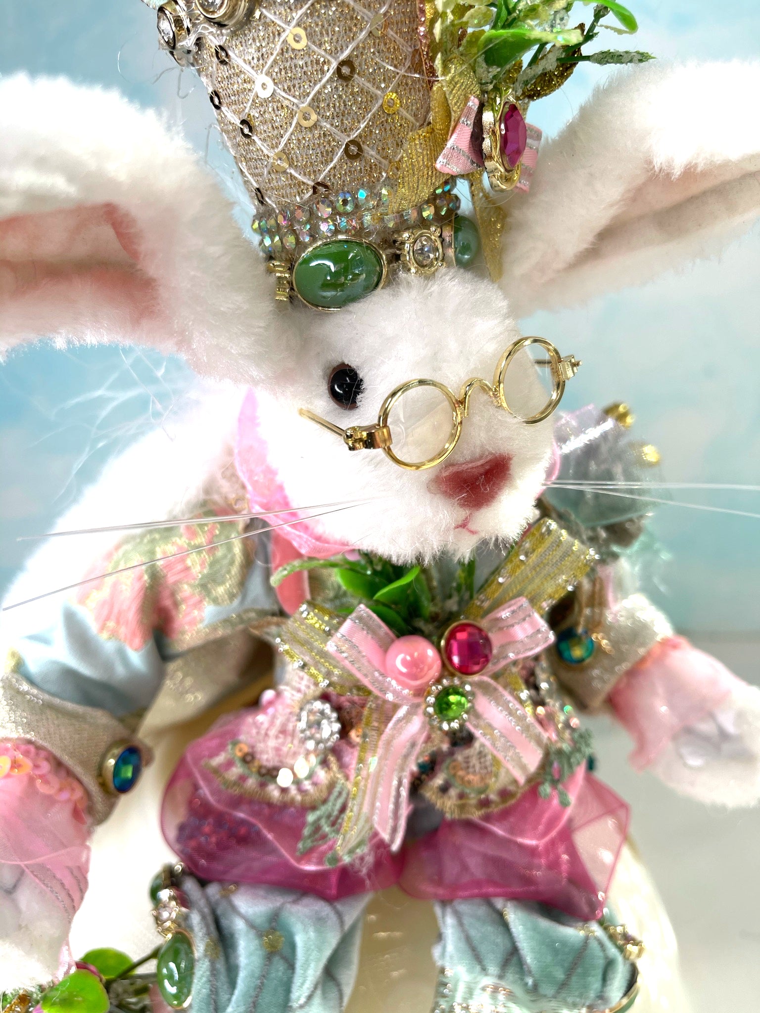 Mark Roberts Royal Court Easter Bunnies, Set of 2 - TheHolidayBarn.com