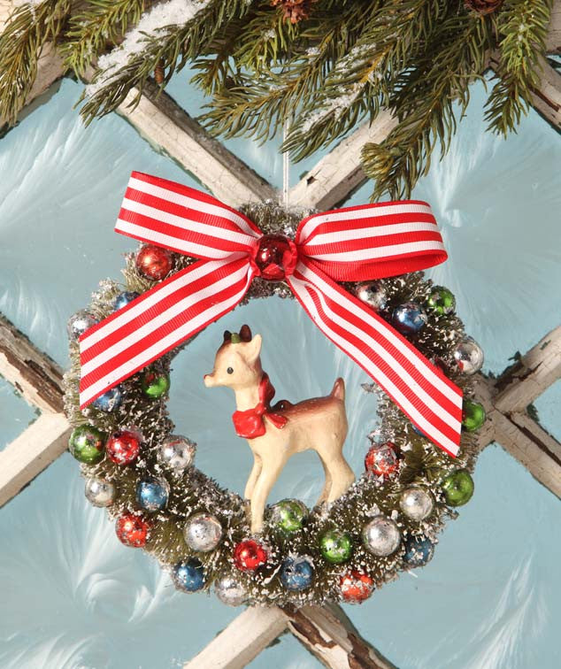 Retro Reindeer Wreath Ornament Christmas Decor