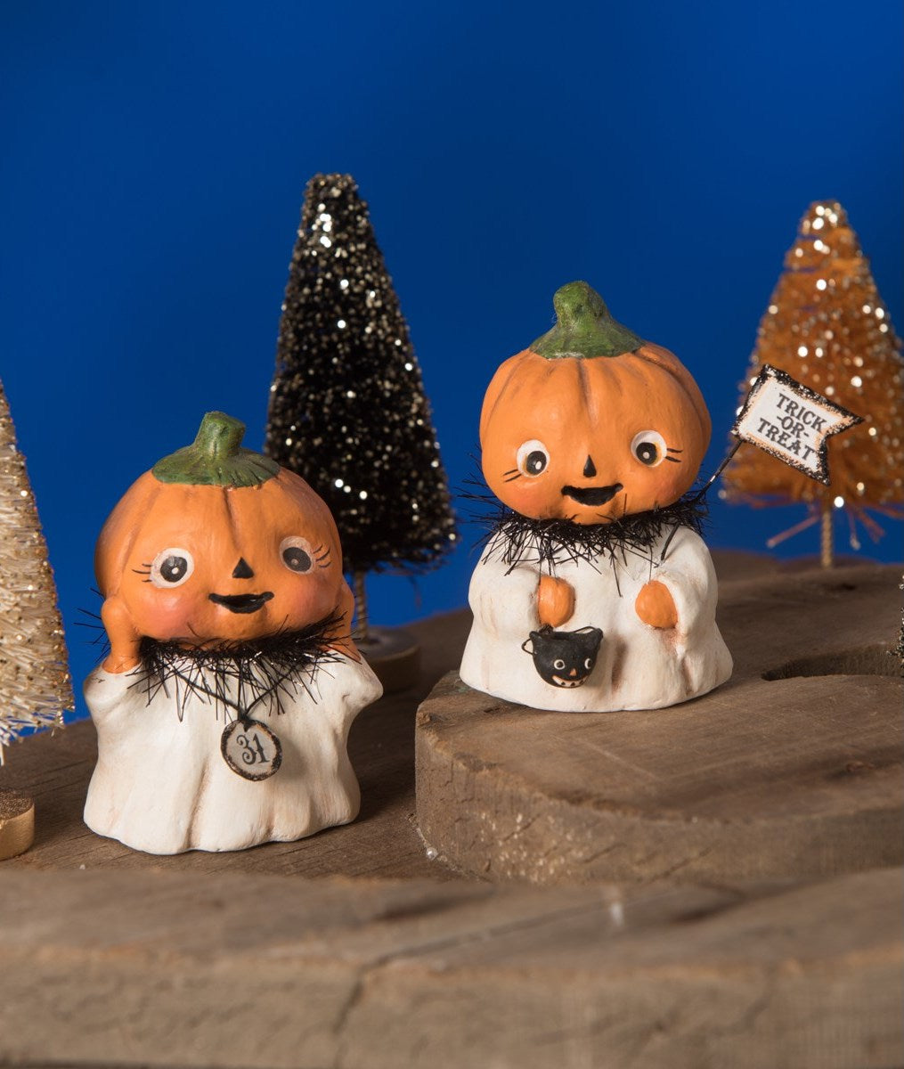 Cute Halloween Decorations by Raggedy Pants
