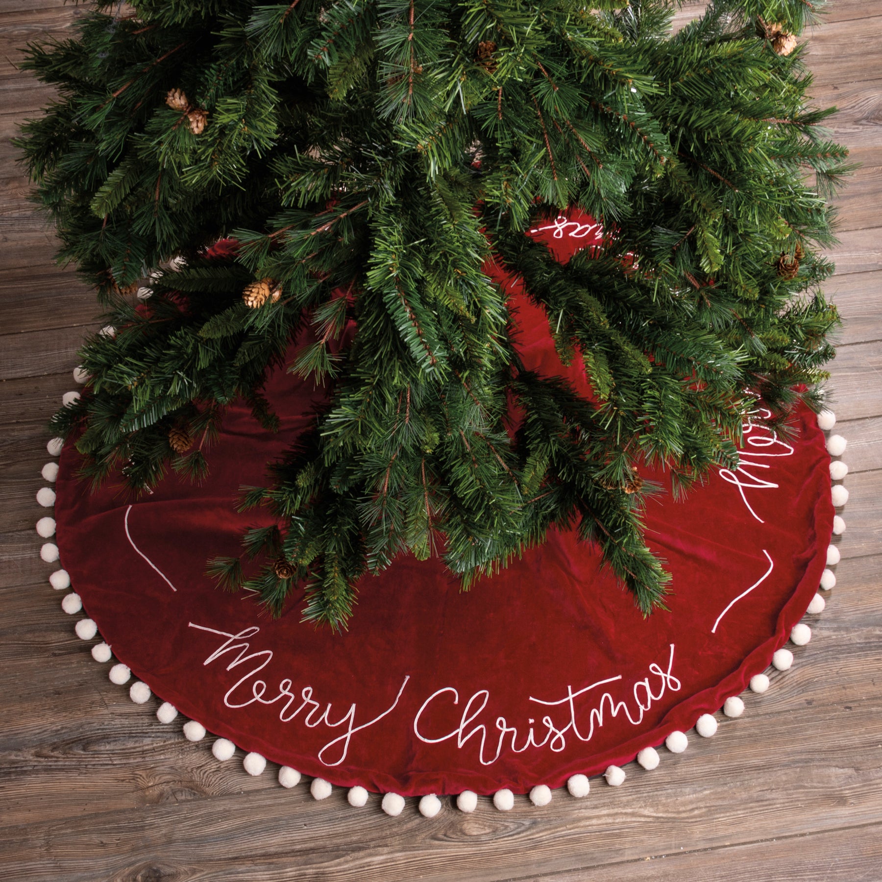 Burgundy Tan Jute Stencil Stars Christmas Tree Skirt 48 VHC Brands – The  Fox Decor
